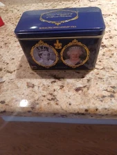 Queen Elizabeth II of Great Britain English Breakfast Tea Collectible Tin W/Tea