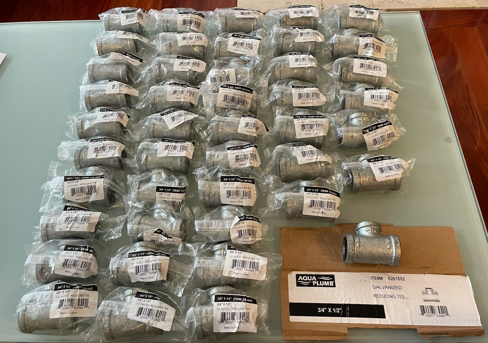 (Lot Of 44)  3/4” X 1/2” Galvanized Malleable Reducing Tee - Aqua Plumb 6261552