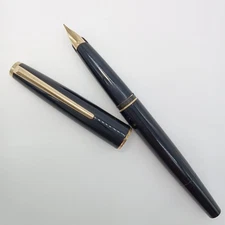 Montblanc 320 Fountain Pen 14K Nib Vintage Writing Instrument classic design