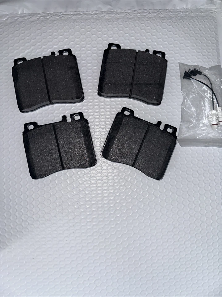 Pastillas de freno delanteras cerámicas mercedes-benz nuevas akebono act689 pro-act Foto 2 de 4