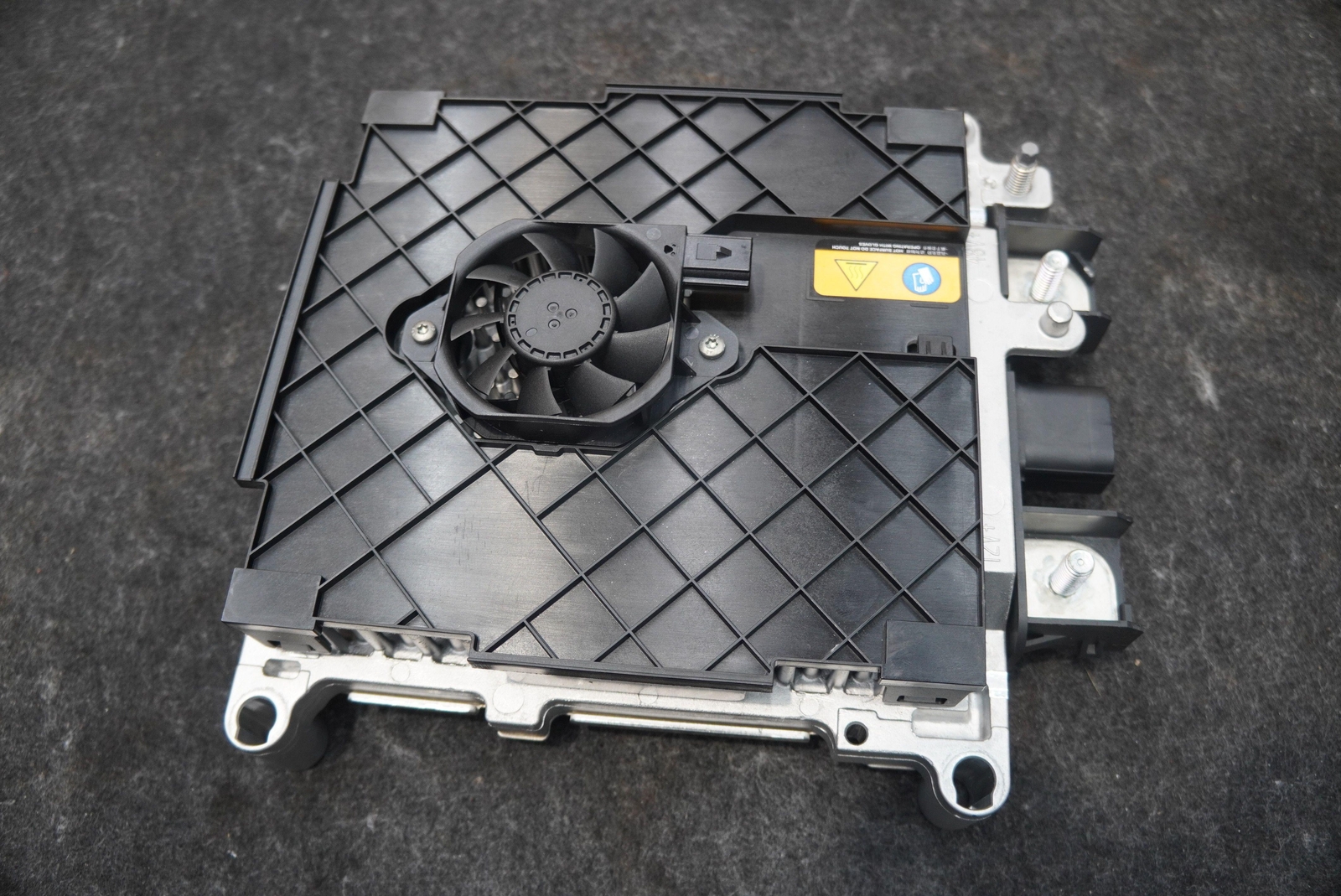 Hybrid Power Inverter Converter Module 670154698 Maserati Grecale Modena 2023