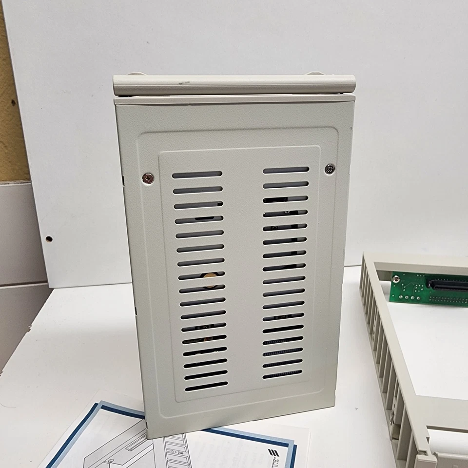 317302 Exabyte Eagle TR3 Internal Travan Tape Drive With Lockable Eagles Nest - Image 4 of 4