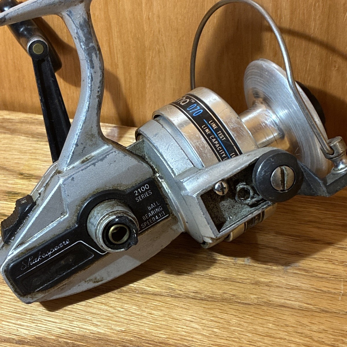 Vtg Shakespeare Alpha 070 Series 2100 Spinning Reel Hi-Speed Ball