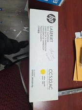 GENUINE HP CC532AC Toner Cartridge Brand New CP2025 CM2320 MFP Laserjet