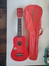 Diamond Head Ukulele - DU-102 with Hard Rock branded pick