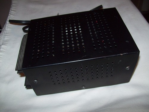 Pyramid PS-8KX Regulated Power Supply Benchtop 13.8V 6A 100W fused protection - Zdjęcie 3 z 7