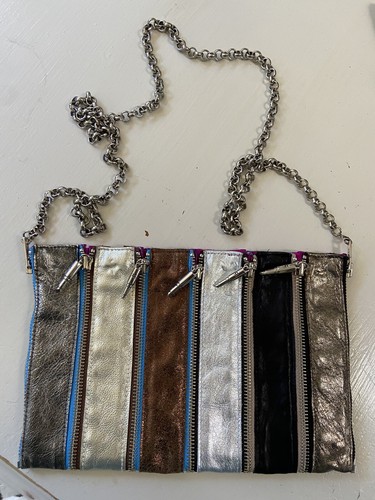 SNATCH designer bag by Louise Farnay Metallic Leather Adjustable Euc