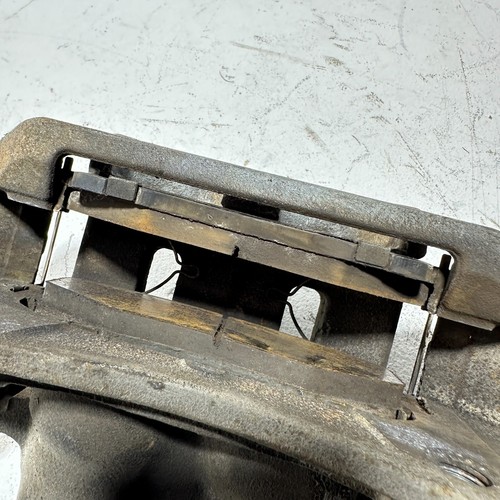 ACURA TLX 2015 - 2020 FRONT RIGHT PASSENGER SIDE BRAKE CALIPER OEM - Picture 3 of 8