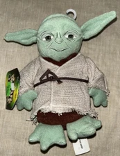Kenner Hasbro 1998 Star Wars Buddies Yoda Beanie Plush Doll