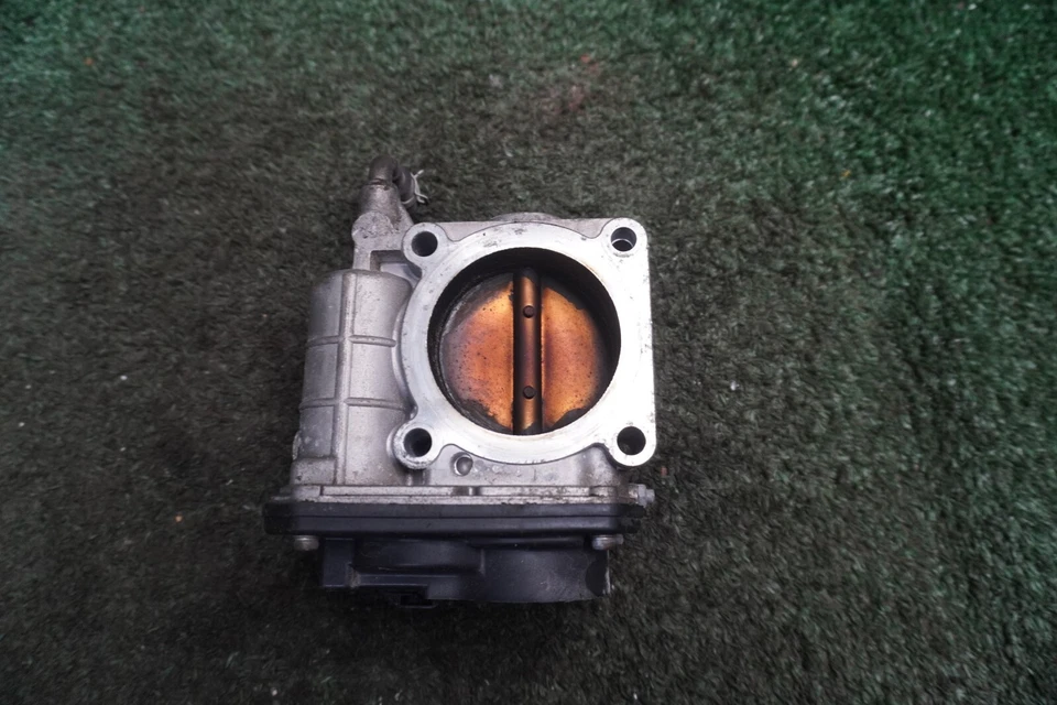 2012 2013 2014 INFINITI G37 3.7L Throttle Body OEM 526-02 - Image 2 of 4