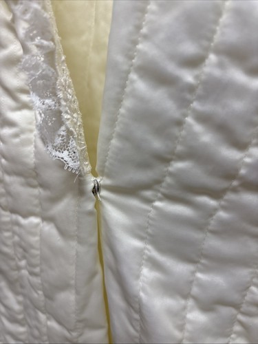 Vintage Barbizon Satin Serene Womens Small Quilted Robe - Picture 4 of 7