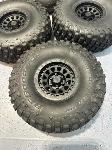 AXIAL SCX6 Jeep Wrangler Tires 17mm Hex Wheels w/ Caps - Picture 2 of 24