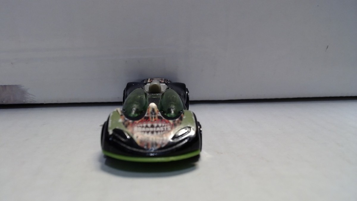 2003 Hot Wheels Highway 35 Road Beasts Happy Meal Car Green
