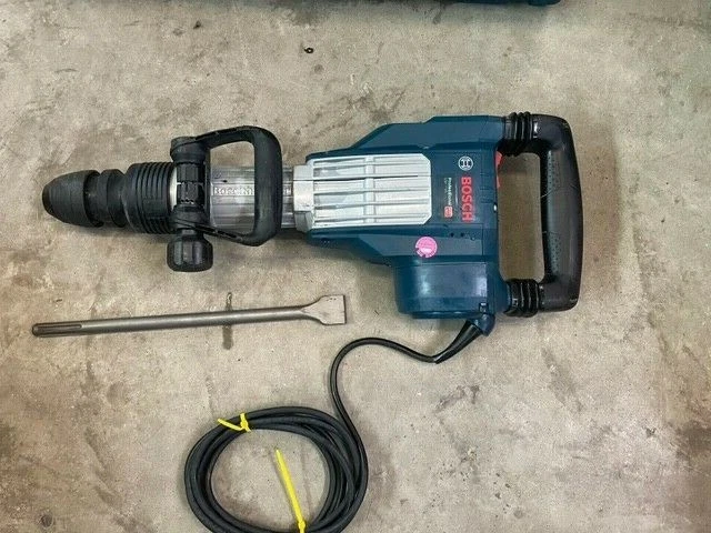 Bosch Meisselhammer GSH 11 VC 1700 Watt BJ 2020 - Bild 2 von 2