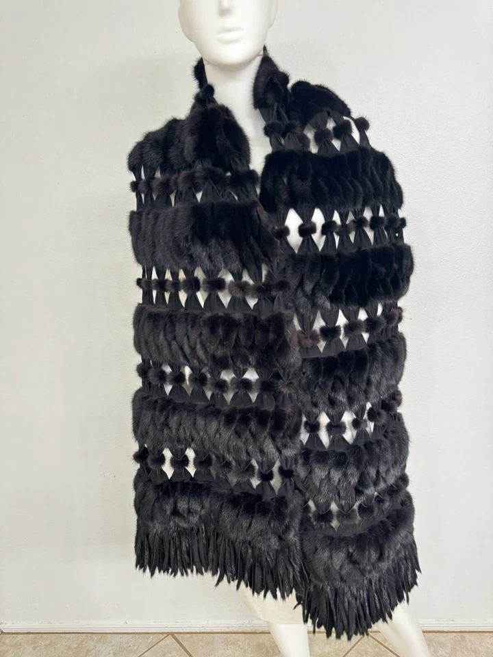 "Bufanda chal Dennis Basso Sable puntas plateadas con gamuza negra hecha en EE. UU. 14"" X 80""" Foto 4 de 4