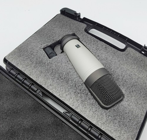 Samson C01 Pro Large Diaphragm Condenser Microphone Works Great w/ Case - Picture 2 of 4