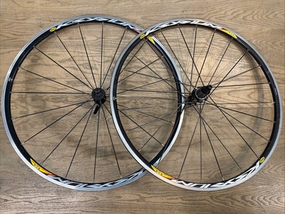 Mavic Ksyrium Equipe 700c Road Bike Wheelset 9-10-11 Speed QR Black Shimano HG