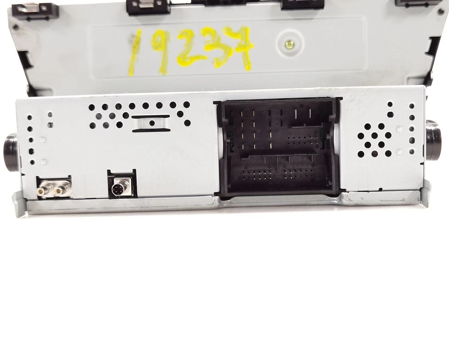 6V0035871H AUDIO SYSTEM / RADIO CD / 2425799 FOR SKODA FABIA III NJ3 1.0 - Image 3 of 4