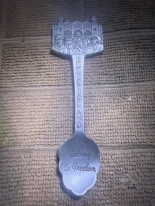 Ellis Island - Gateway to Freedom Souvenir Collectible Pewter Spoon Made In USA