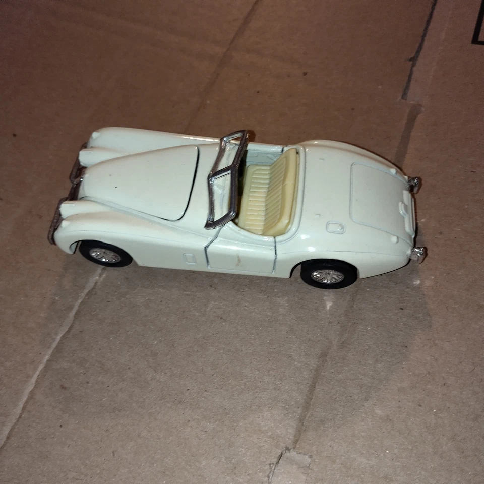 Спортивный автомобиль с откидным верхом Jaguar SS 4715 50-х годов - Изображение 2 из 3