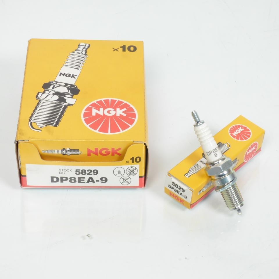Bougie NGK DP8EA-9 pour Restaurer l'Allumage de Moto Cagiva 350 T4 R