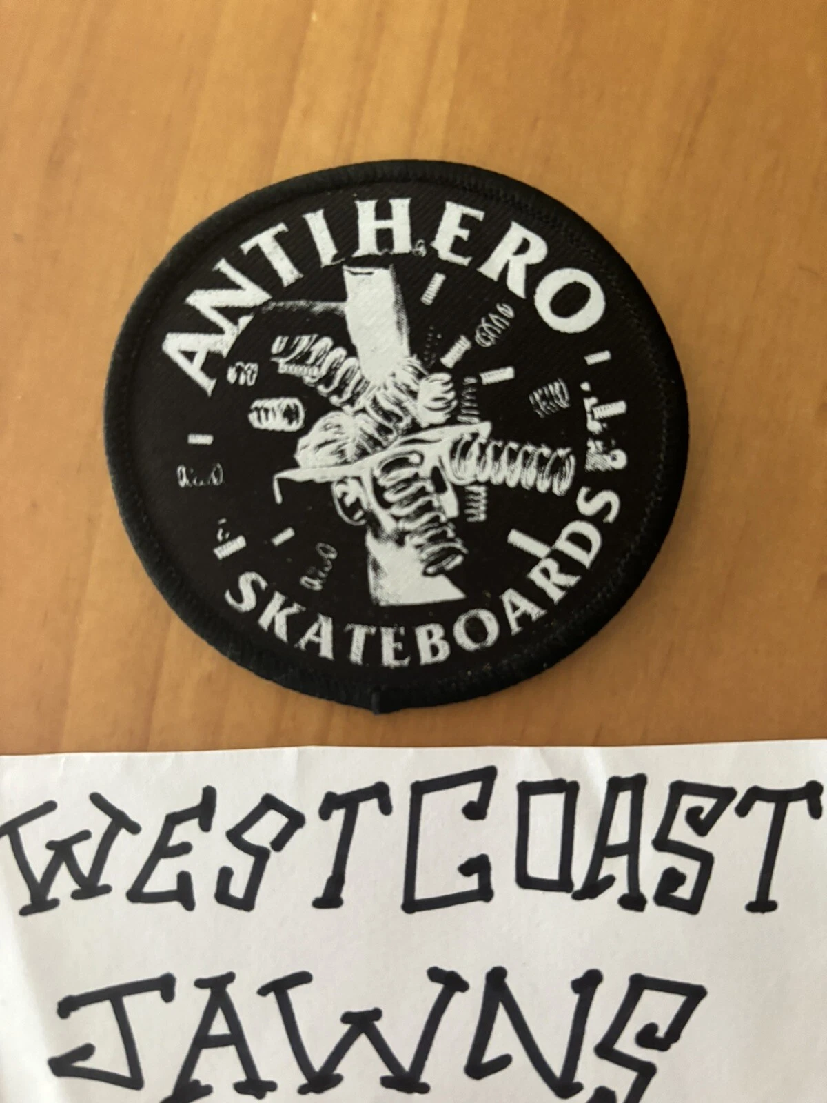 ANTIHERO SKATEBOARDS 18 PATCH RARE SUPRÊME NEUF