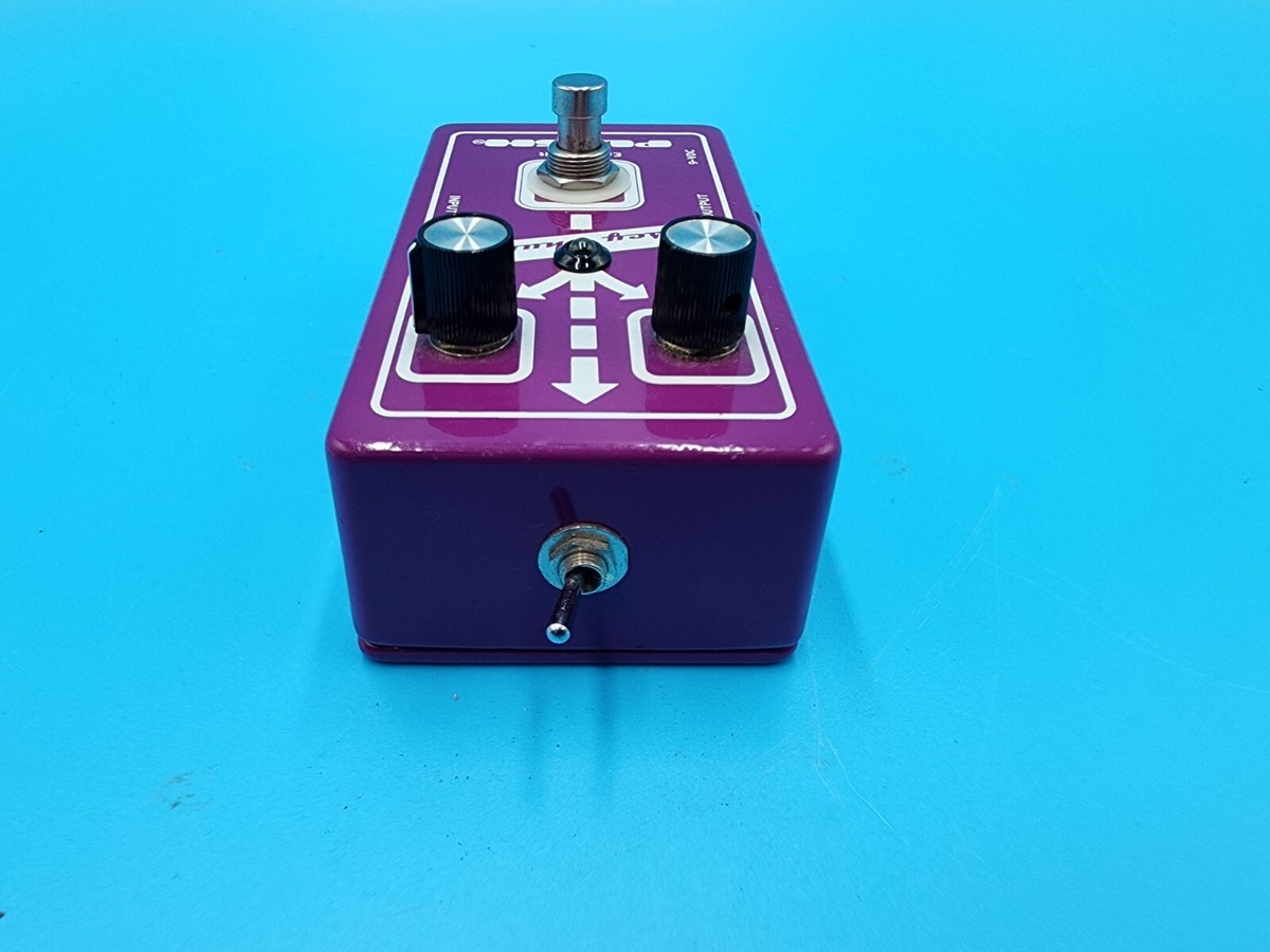 Fuchs Audio Plush Jersey Thunder Bass Guitar Effect Pedal Gain