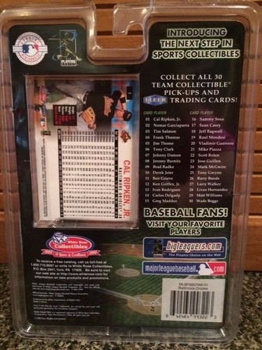 Nuevo en paquete original 1998 Baltimore Orioles Fleer coche coleccionable y tarjeta Cal Ripken - Imagen 2 de 2