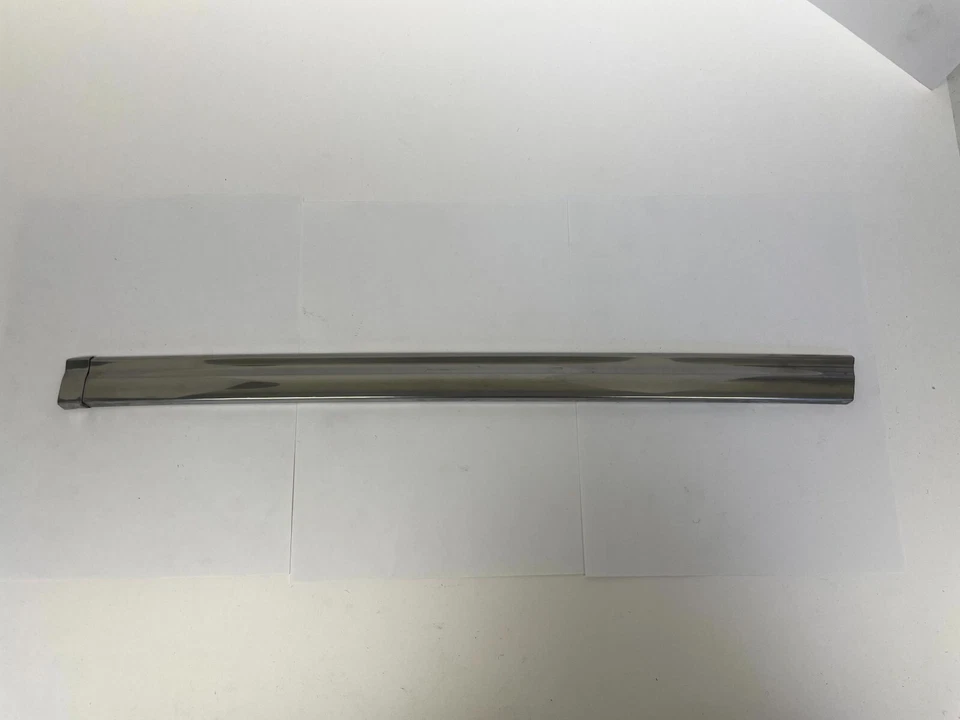 Parrilla inferior derecha Plymouth Suburban Belvedere 1953 barra cromada 1494597 nuevo de stock Foto 4 de 4