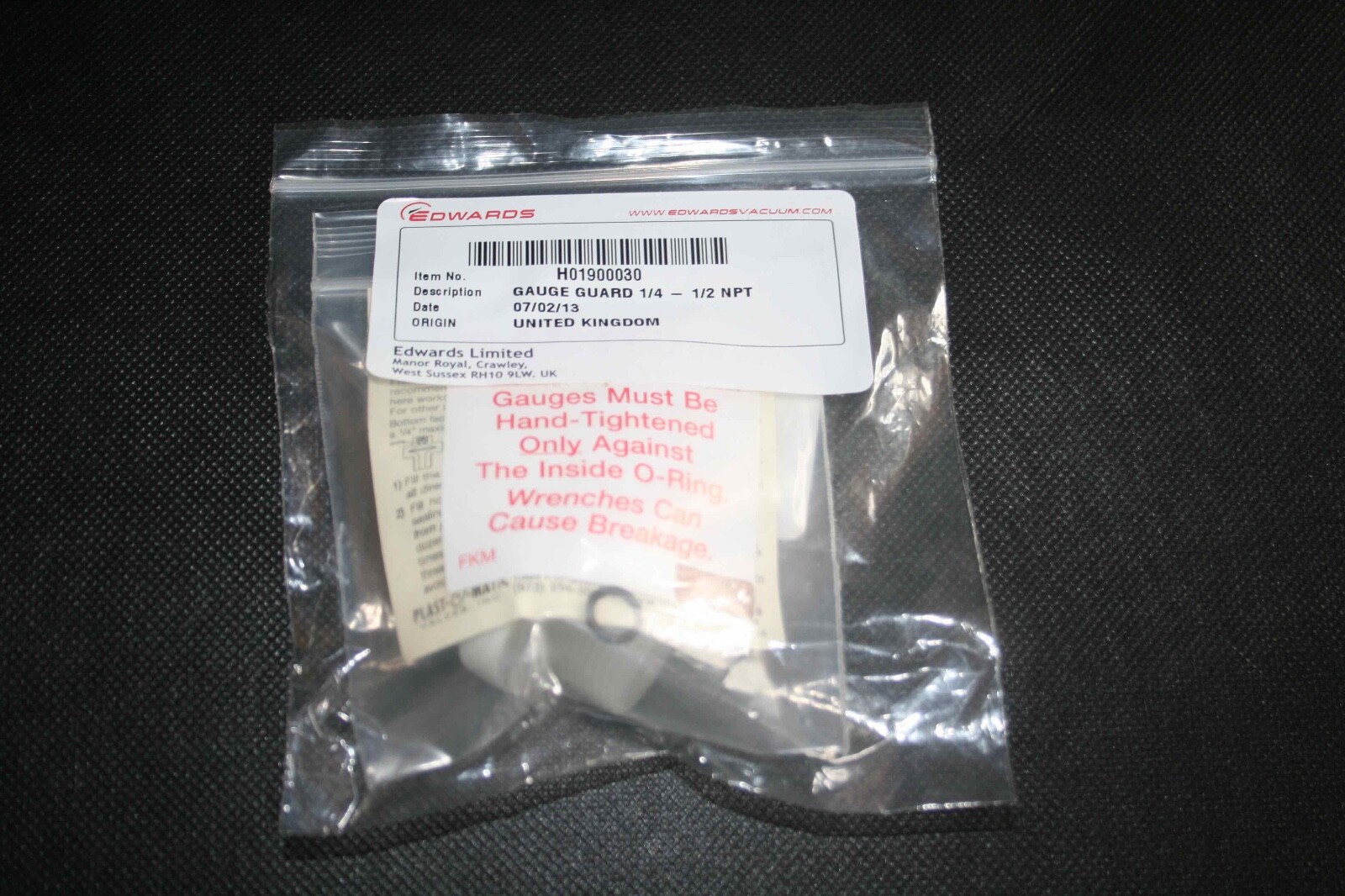 EDWARDS VACUUM - Gauge Guard 1/4 - 1/2 NPT - H01900030 LAB