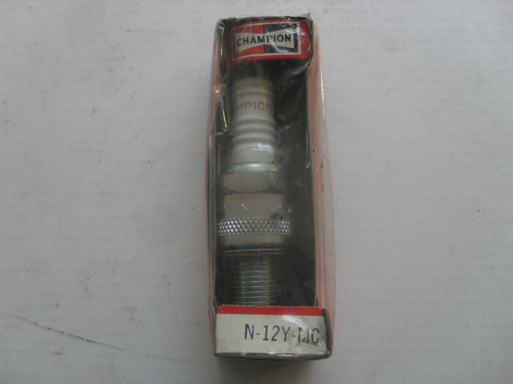 NOS NEW GENUINE CHAMPION N-12Y-MC SPARK PLUG NGK BP5S DENSO 3037 AUTOLITE 4275