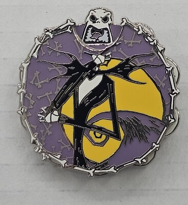 Rare Vintage Face Changing Jack Skellington Pin Button Disney Christmas 2008 LE
