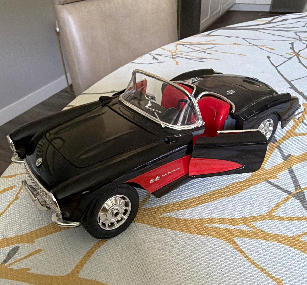 Burago Chevrolet Corvette 1957 for sale | eBay