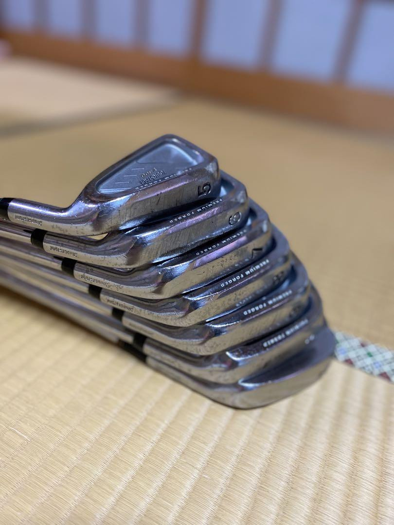 Tourstage V300 Men's Iron Set 7-Piece Golf Clubs - Excellent Tourstage V300 Men's Iron Set 7-Piece Golf Clubs - Excellent