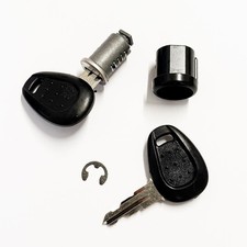 GIVI Z140R Lock Barrel &  Key for GIVI Top Boxes