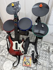 Pack Guitar Hero World Tour guitare + batterie + adaptateurs