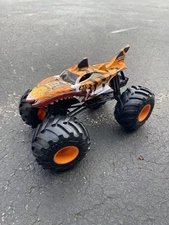 Hot Wheels Monster Trucks “Tiger Shark” 1:24 Scale Diecast 2018 Mattel