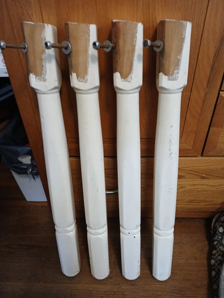 Juego de 4 patas de mesa torneadas de madera maciza pintadas vintage, 28" H cónicas, 2,25" W Appx Foto 4 de 4