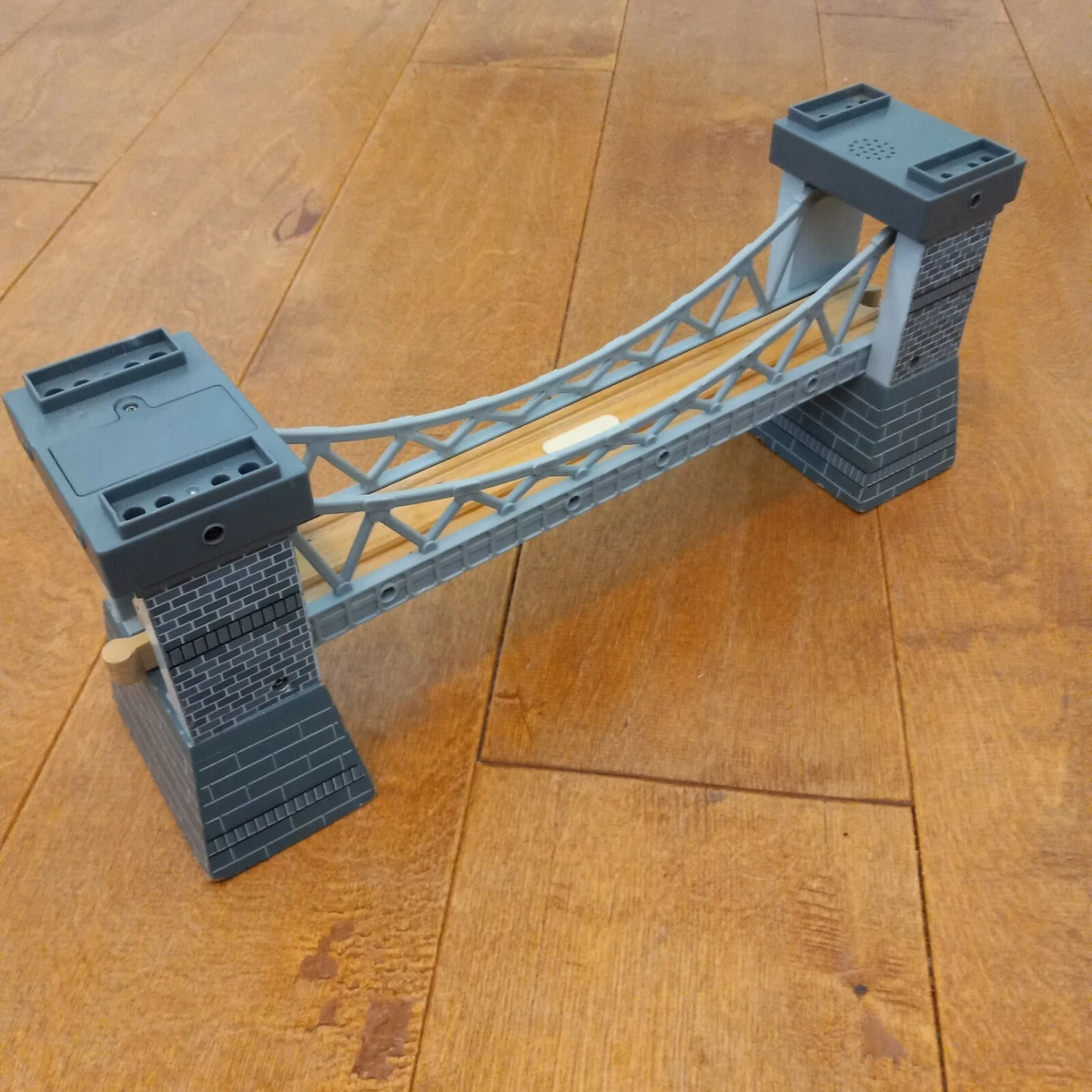 Brio hotsell suspension bridge