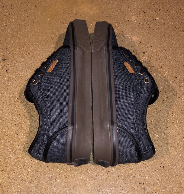 vans chukka low oxford black & gum skate shoes