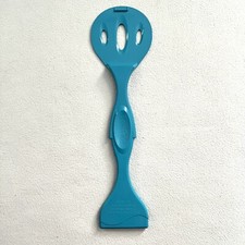 Hasbro Easy Bake Teal Spatula Pan Pusher Ultimate Oven Replacement Accessory