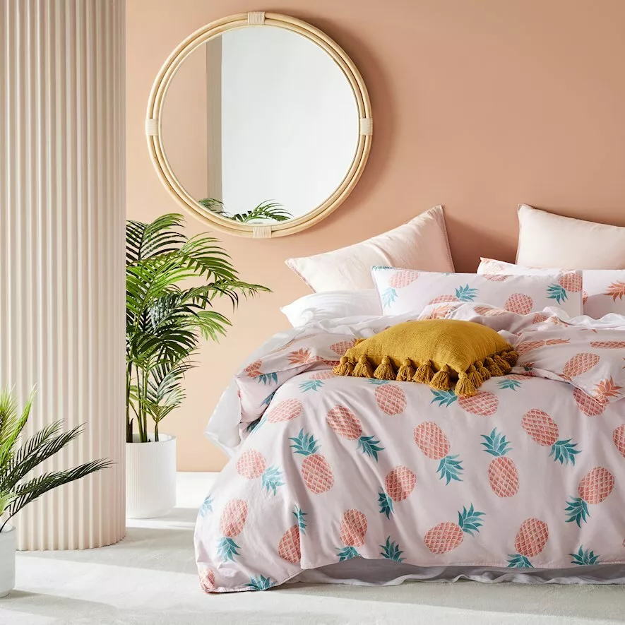Metro by Adairs Pineapple QUEEN KING or SUPER KING Quilt Cover
