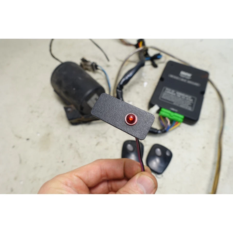 Arnés módulo sin llave alarma de fábrica BMW E36 serie 3 con sirena 1996-1999 OEM Foto 4 de 4