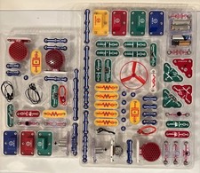 Lot Of Snap Circuits Elenco 80 Pieces STEM Electronic Learning Classroom