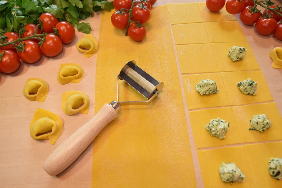 ELETTRO CENTER Tagliapasta Legno Argento Art.13 - Immagine 2 di 3