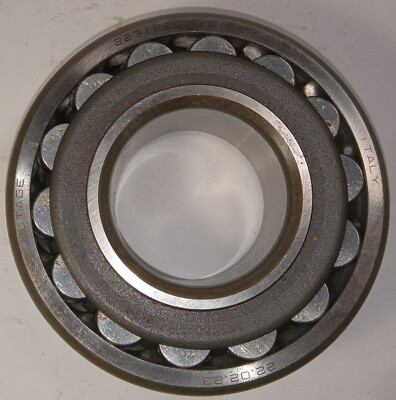 NTN SNR Spherical Roller Bearing 24126EAW33C3 main image 1