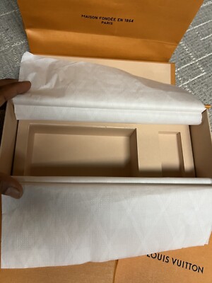 Louis Vuitton Authentic Gift Box W/ribbon 10.5x10x5 Inch, Magnetic