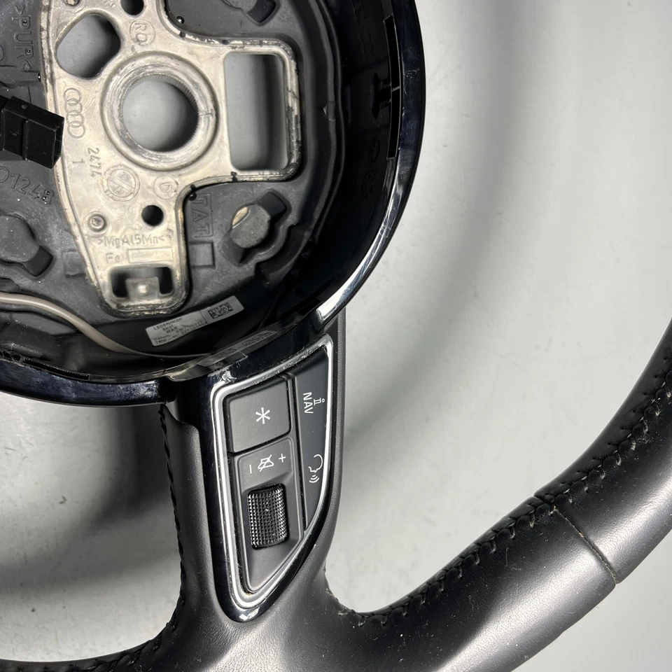 Оригинальный многофункциональный руль для Audi Q3 Quattro 2015–2018 годов выпуска - Изображение 3 из 4