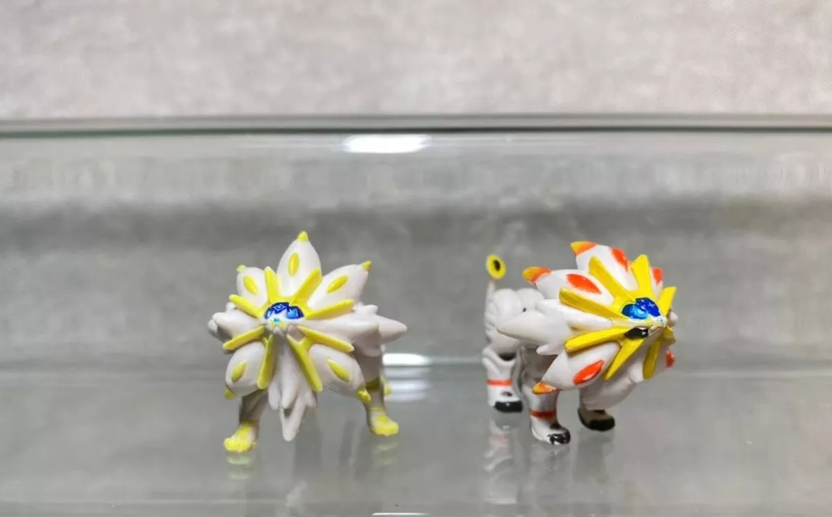 Figura Articulada Pokémon Lendário Solgaleo