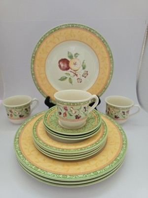 Queen s Covent Garden Market Dinnerware Set 14 Pc Plates Cups Saucers Made...